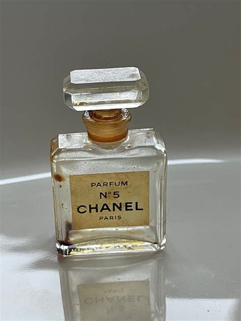 dating chanel no 5 bottles|Chanel bottle serial number.